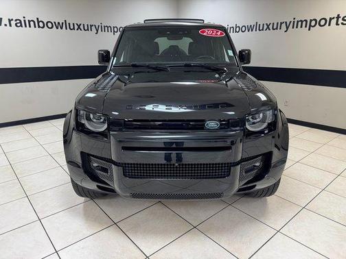 2024 Land Rover Defender P300