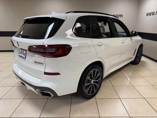 2021 BMW X5 M50i
