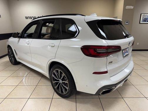2021 BMW X5 M50i