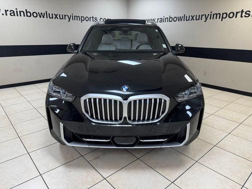 Black Sapphire Metallic 2025 BMW X5 xDrive40i