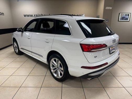 2025 Audi Q7 45 Premium