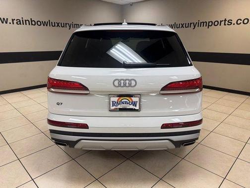 2025 Audi Q7 45 Premium