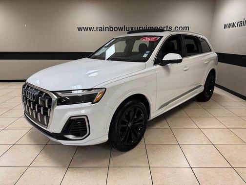 2025 Audi Q7 45 Premium