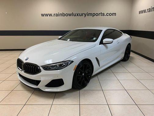 Photo 3 of 30 of 2022 BMW M850 i xDrive