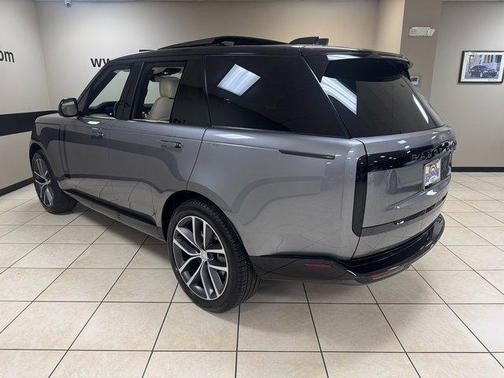 2024 Land Rover Range Rover P400 SE