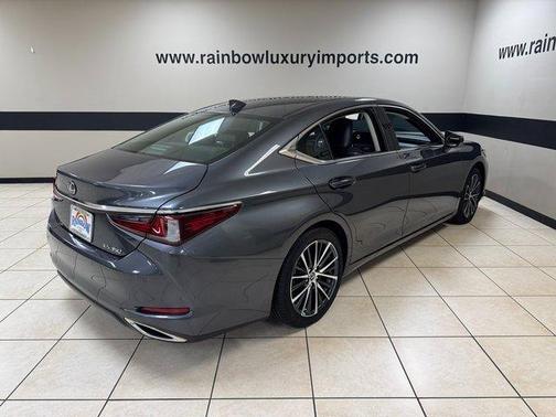 2022 Lexus ES 350 Base