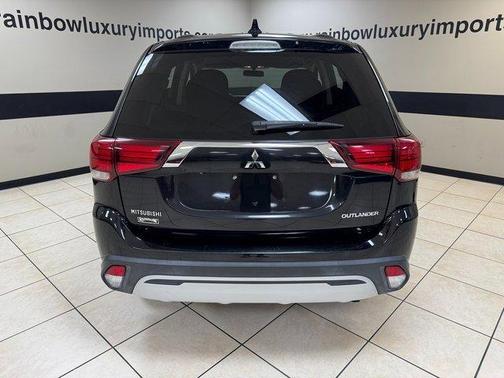 2019 Mitsubishi Outlander ES