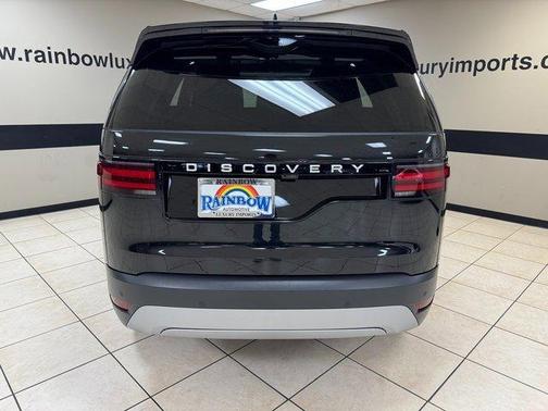 2024 Land Rover Discovery P300 S