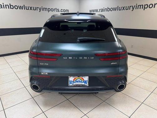 2024 Genesis GV70 2.5T