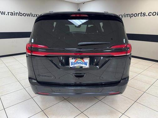 2021 Chrysler Pacifica Touring