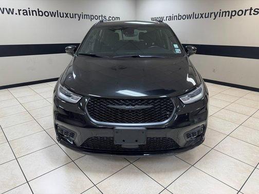 2021 Chrysler Pacifica Touring