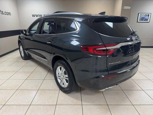 2020 Buick Enclave Essence
