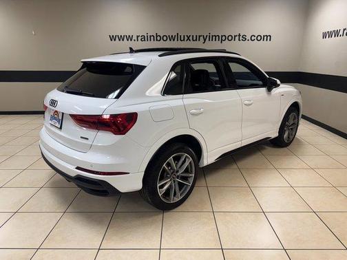 2024 Audi Q3 45 S line Premium