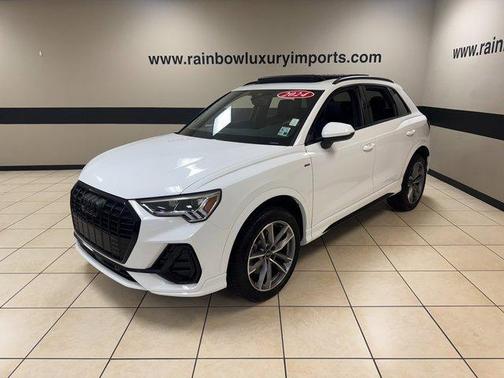 2024 Audi Q3 45 S line Premium