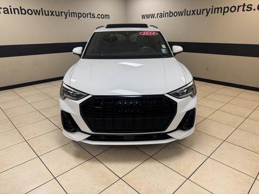 2024 Audi Q3 45 S line Premium