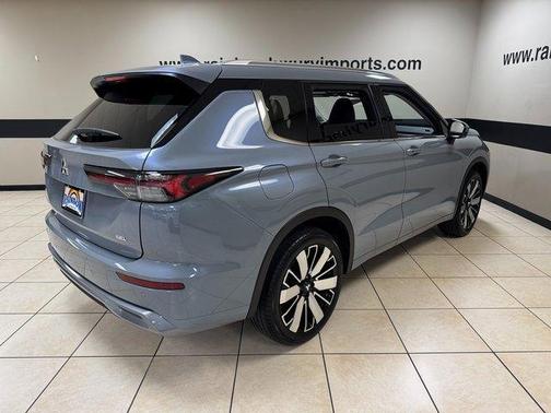 2025 Mitsubishi Outlander SEL