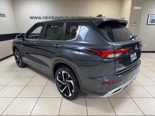 Graphite Gray 2025 Mitsubishi Outlander PHEV SE