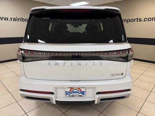 2025 INFINITI QX80 SENSORY