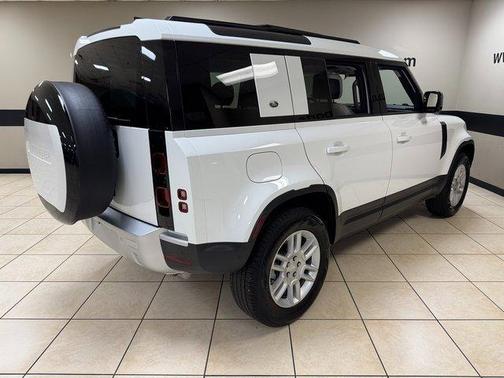 2024 Land Rover Defender P300