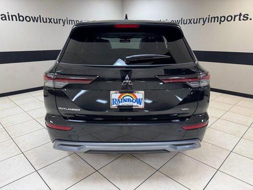 2025 Mitsubishi Outlander SEL