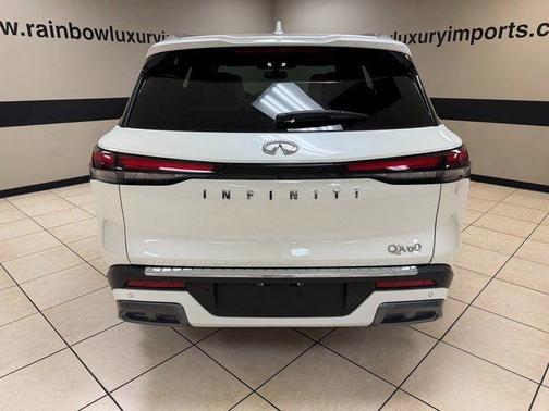 2022 INFINITI QX60 Luxe