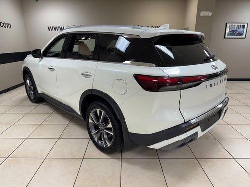 2022 INFINITI QX60 Luxe