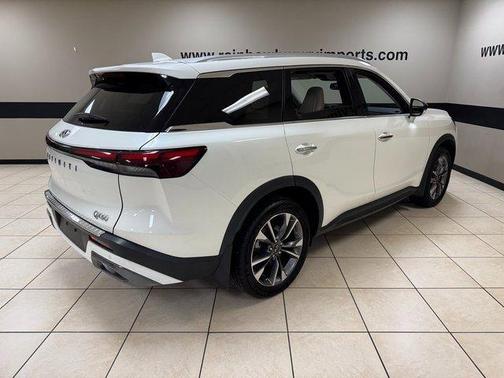 2022 INFINITI QX60 Luxe