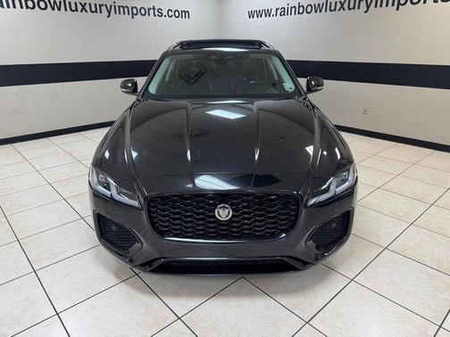 2022 Jaguar XF SE