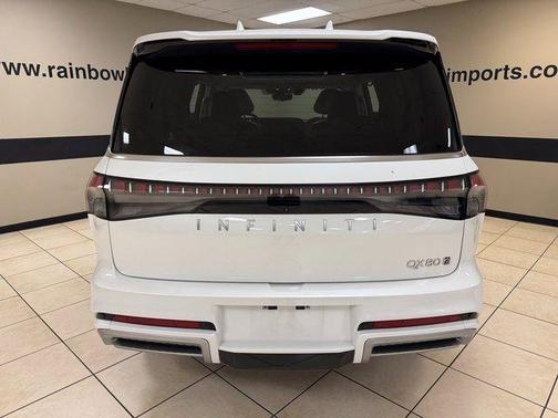 2025 INFINITI QX80 SENSORY