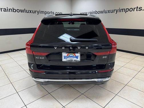 2022 Volvo XC60 B5 Inscription