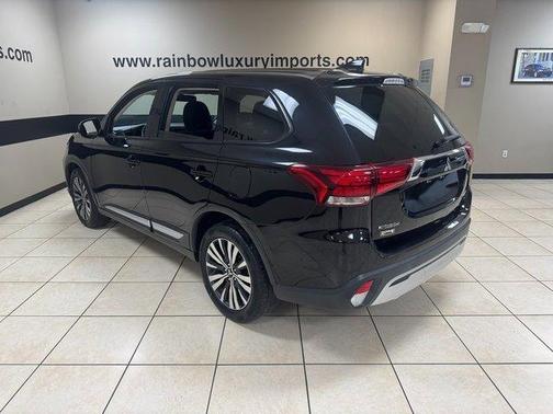2019 Mitsubishi Outlander ES