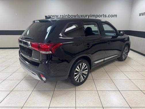 2019 Mitsubishi Outlander ES