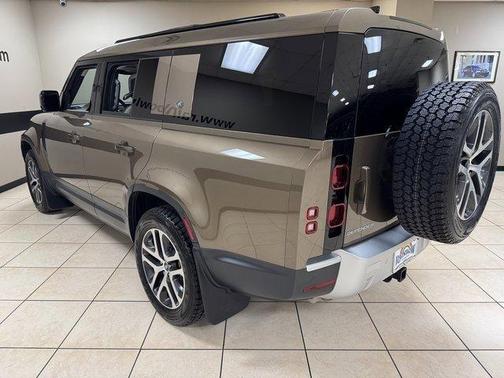 2024 Land Rover Defender P300 S