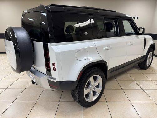 2024 Land Rover Defender P300