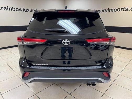 2023 Toyota Highlander XSE