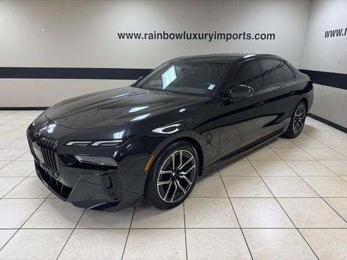 Black Sapphire Metallic 2023 BMW 740 i