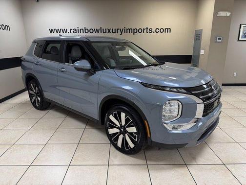 2026 Mitsubishi Outlander SE