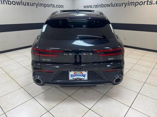 2023 Genesis GV70 2.5T