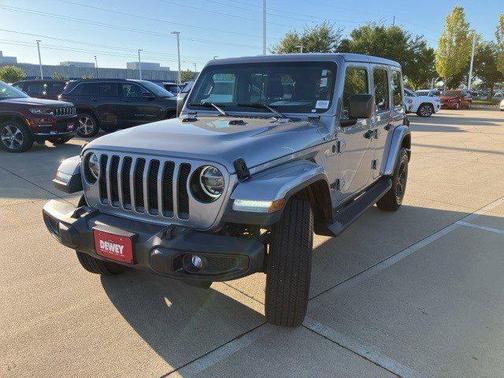 2020 Jeep Wrangler Unlimited Sahara Altitude 4X4