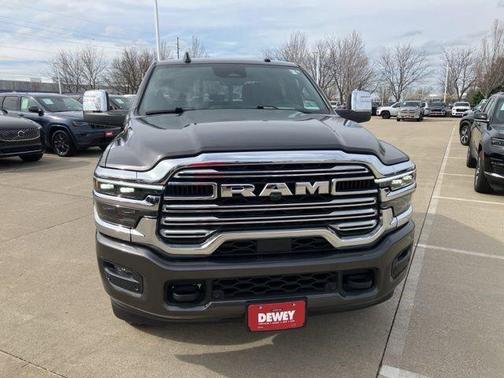 Granite Crystal Metallic Clearcoat 2025 RAM 2500 Laramie Crew Cab 4x4 6'4' Box