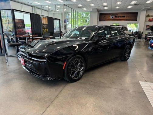 Diamond Black Crystal Pearlcoat 2026 Dodge Charger R/T