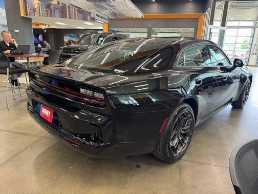 Diamond Black Crystal Pearlcoat 2026 Dodge Charger R/T