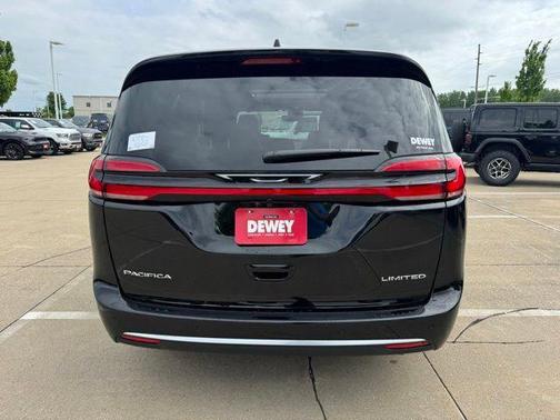 Pxj 2027 Chrysler Pacifica Limited