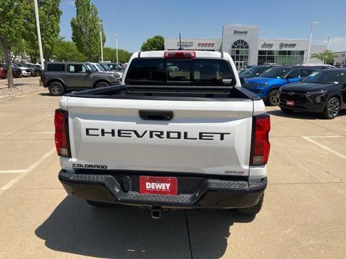 Summit White 2024 Chevrolet Colorado ZR2