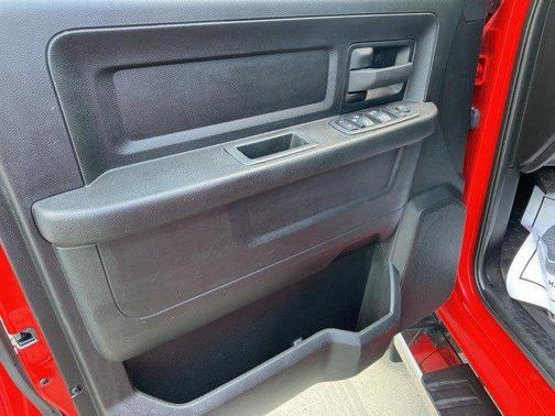 2022 RAM 2500 Tradesman Crew Cab 4x4 8 Box