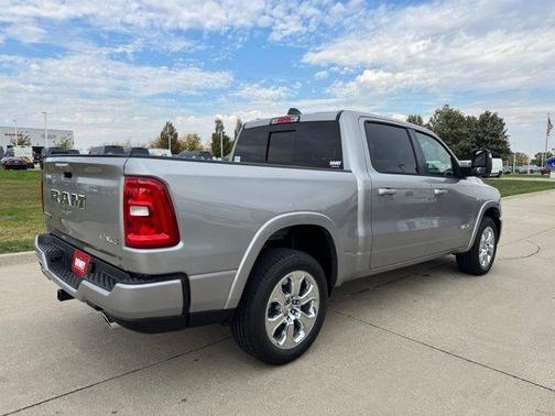 Billet Silver Metallic Clearcoat 2026 RAM 1500 Big Horn/Lone Star