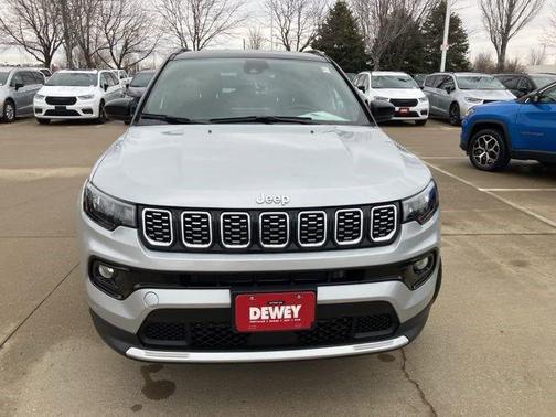 Silver Zynith Metallic Clearcoat 2025 Jeep Compass Limited