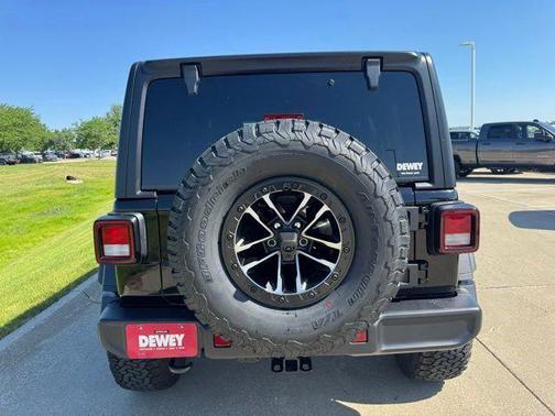 Black Clearcoat 2026 Jeep Wrangler Willys