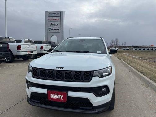 Bright White Clearcoat 2026 Jeep Compass Latitude