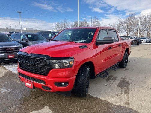 2024 RAM 1500 Tradesman Crew Cab 4x4 57' Box